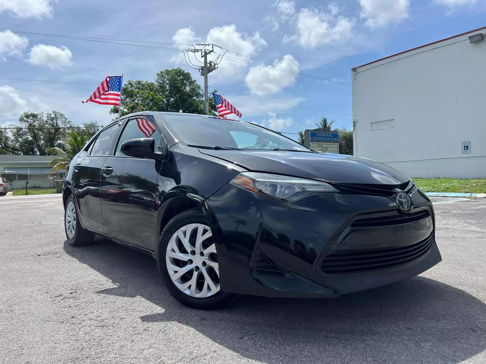 2019 Toyota Corolla LE Sedan