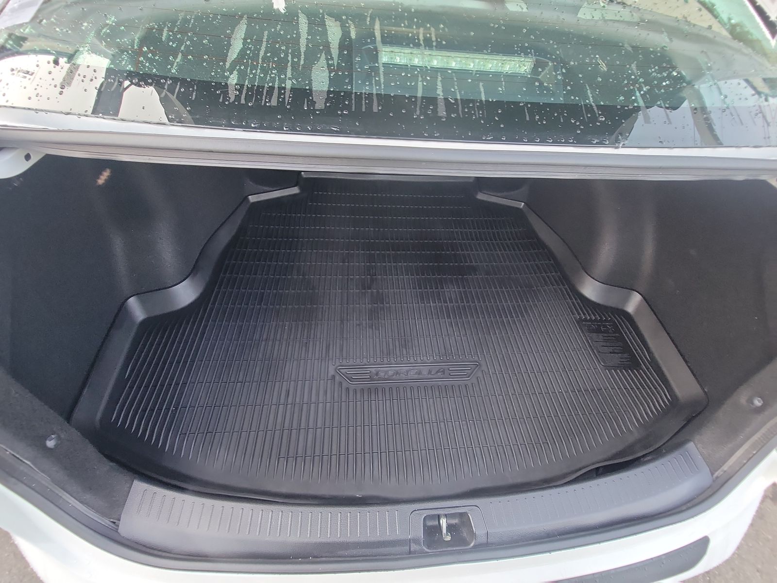 2022 Toyota Corolla LE FWD