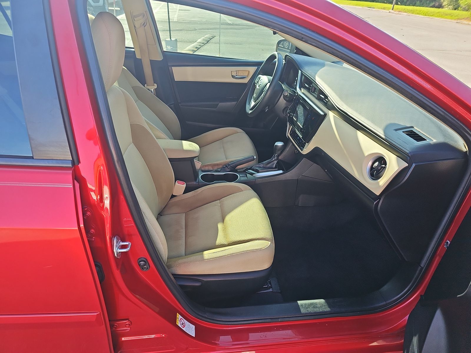 2018 Toyota Corolla LE FWD