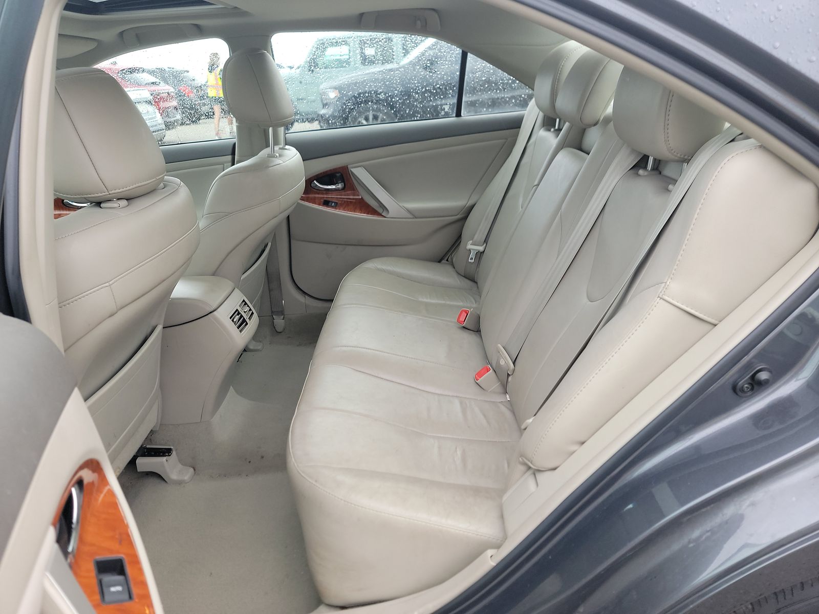 2011 Toyota Camry XLE FWD