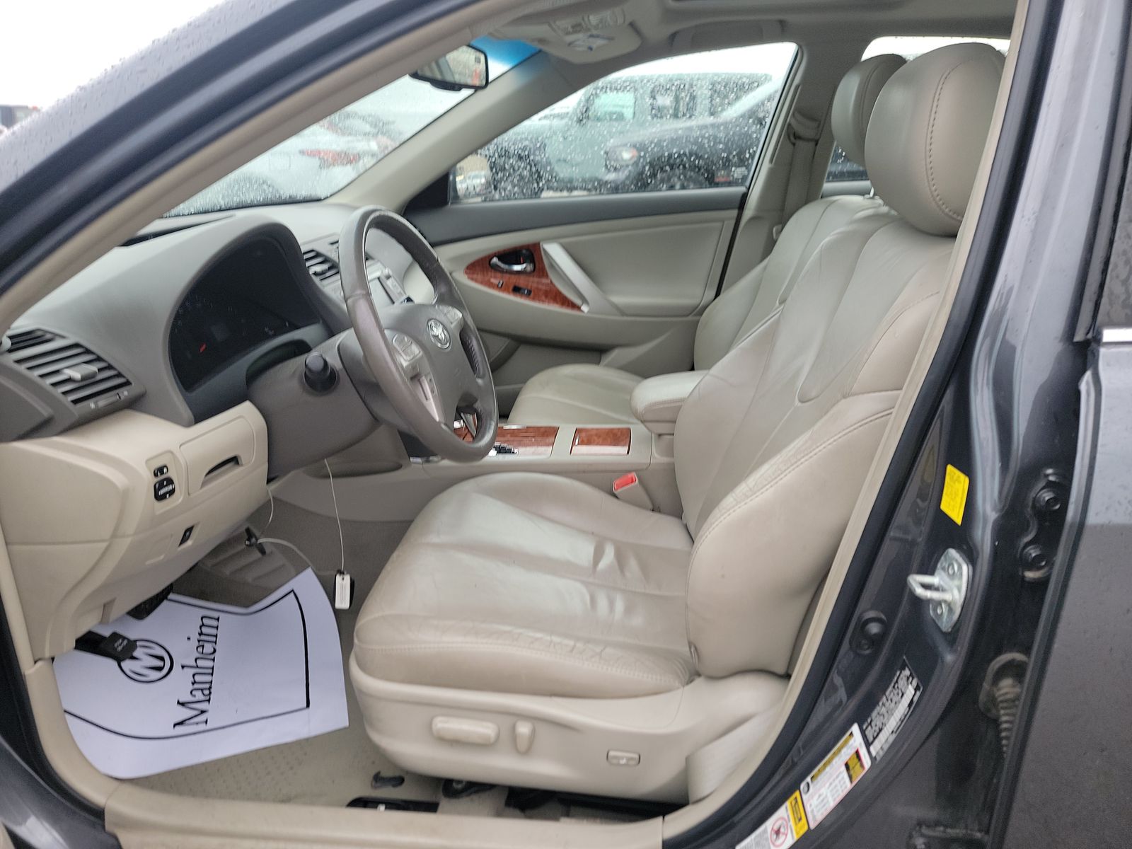 2011 Toyota Camry XLE FWD