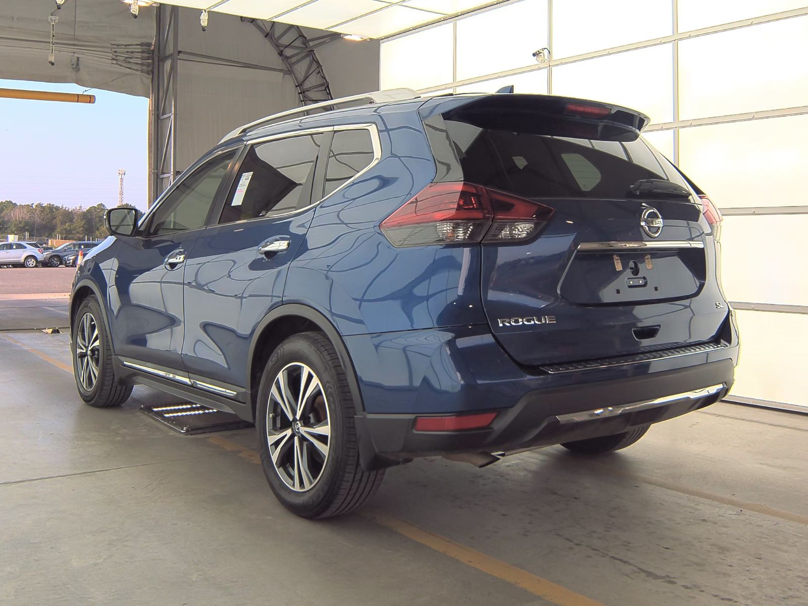 2018 Nissan Rogue SL FWD