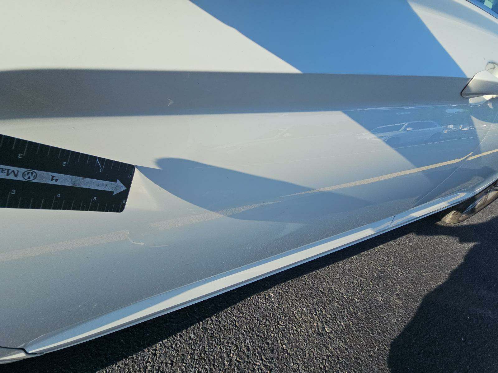 2019 Volkswagen Jetta 1.4T R-Line FWD