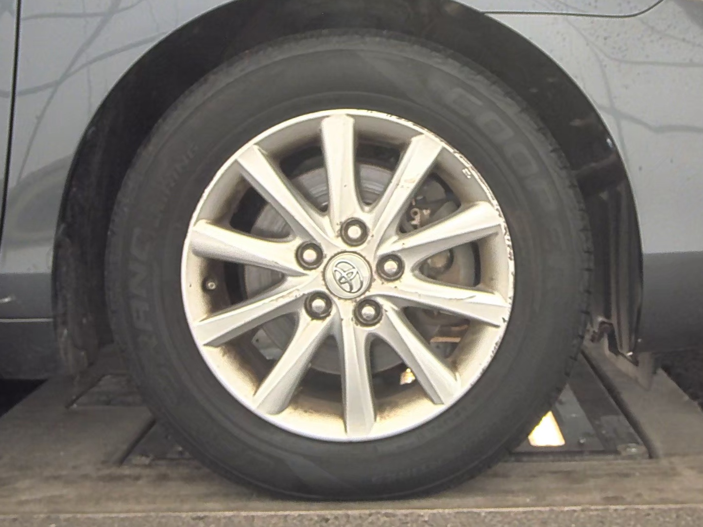 2011 Toyota Camry XLE FWD