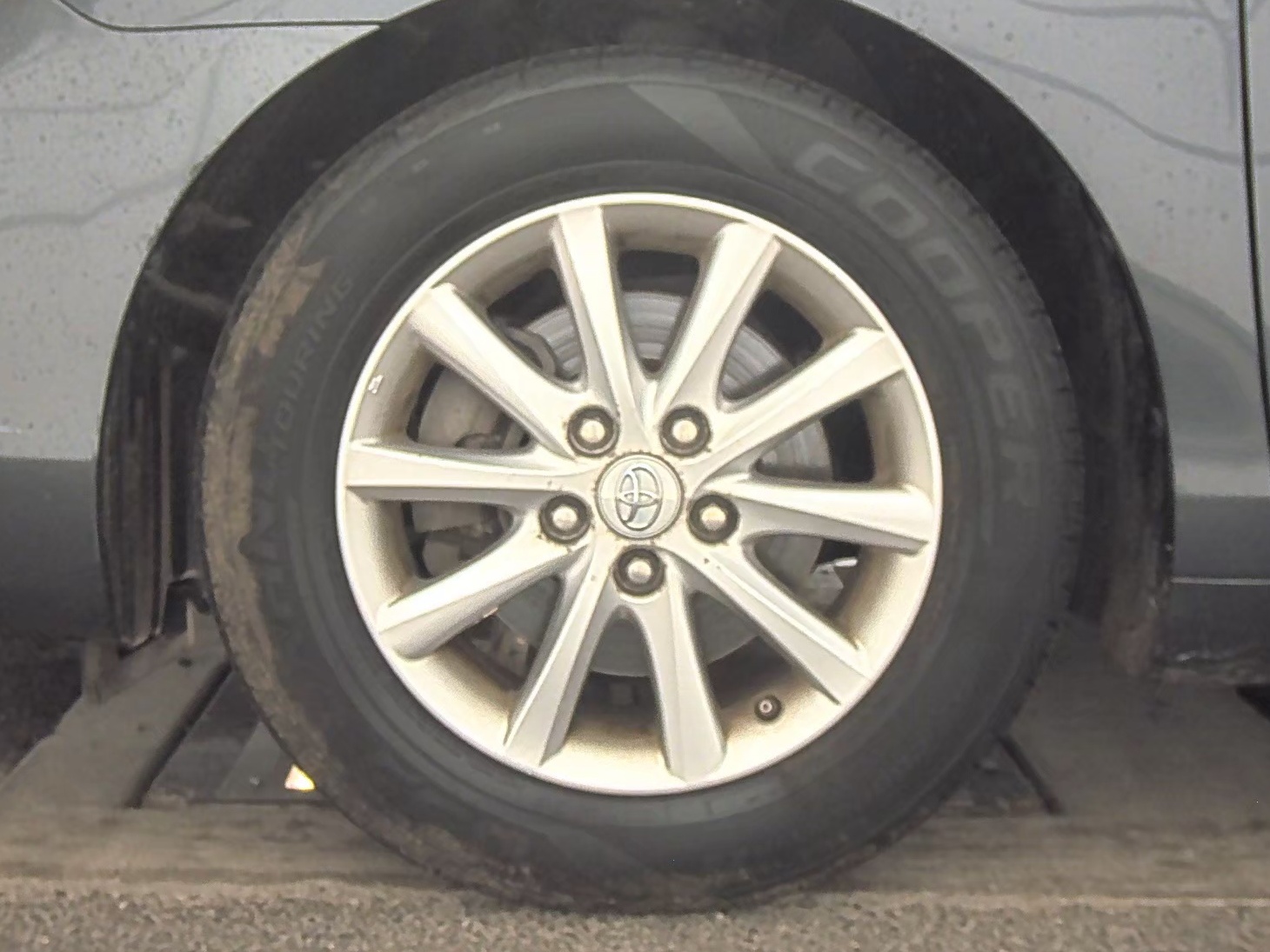 2011 Toyota Camry XLE FWD