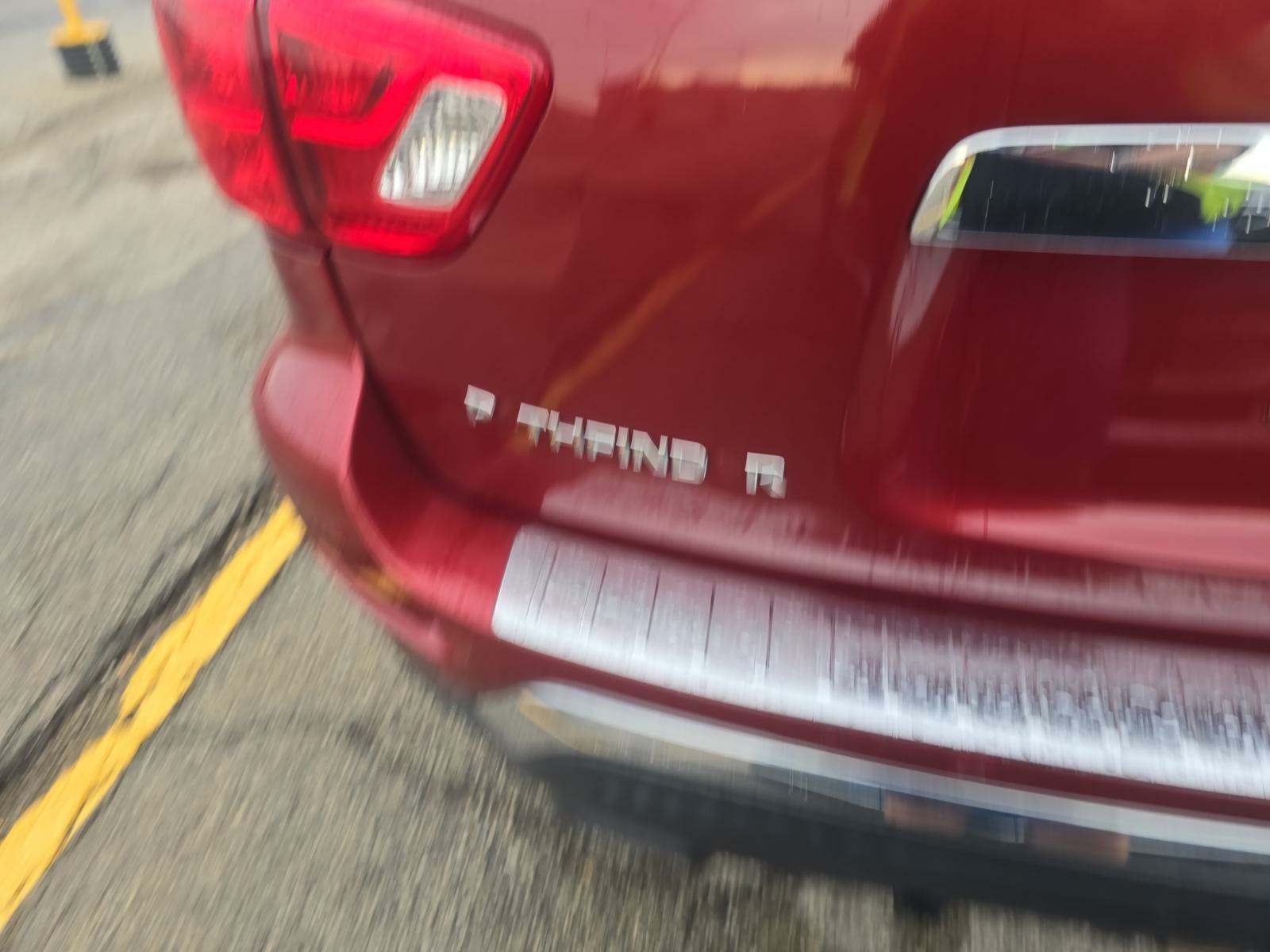 2017 Nissan Pathfinder SL AWD