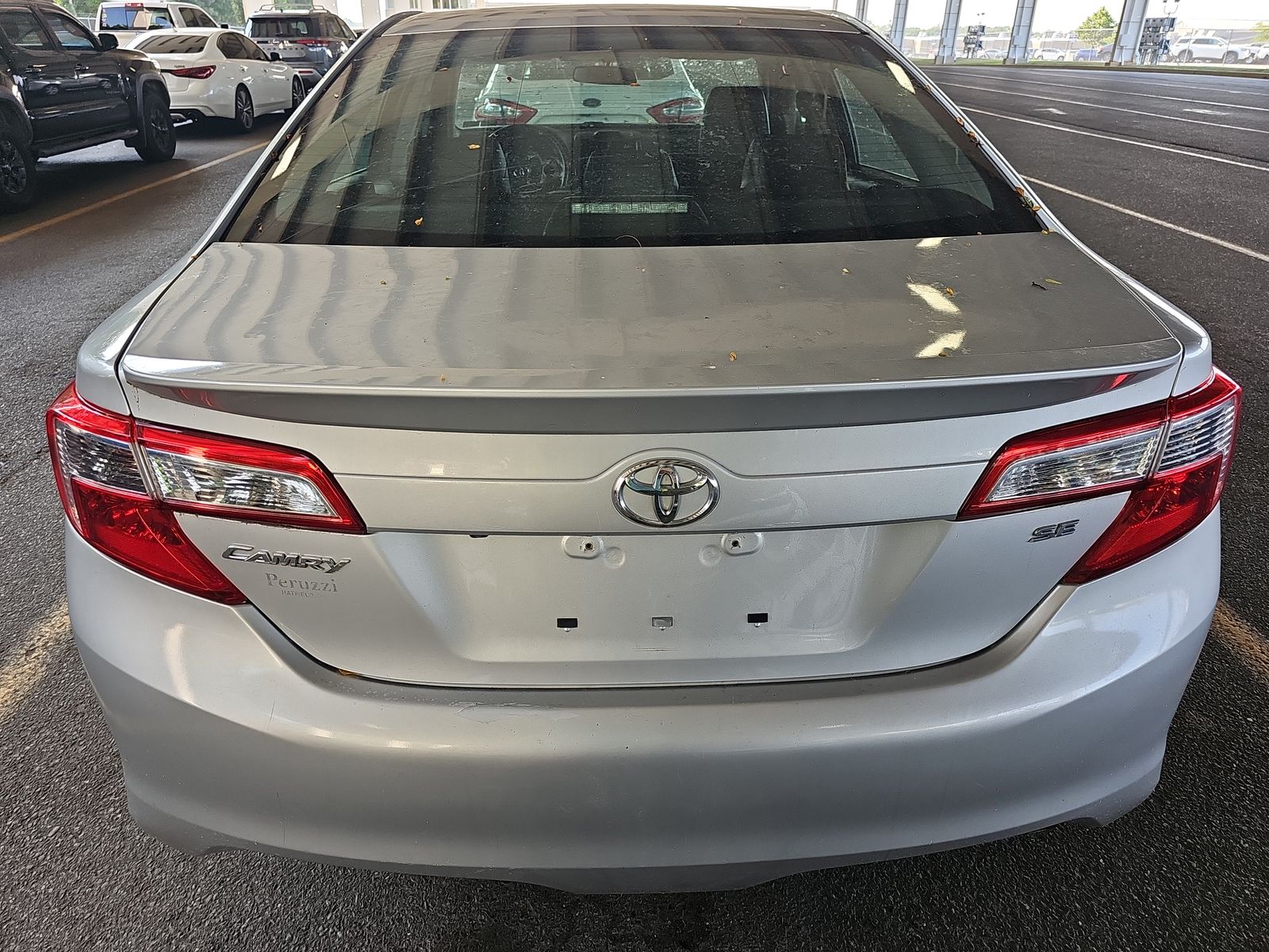 2014 Toyota Camry SE FWD