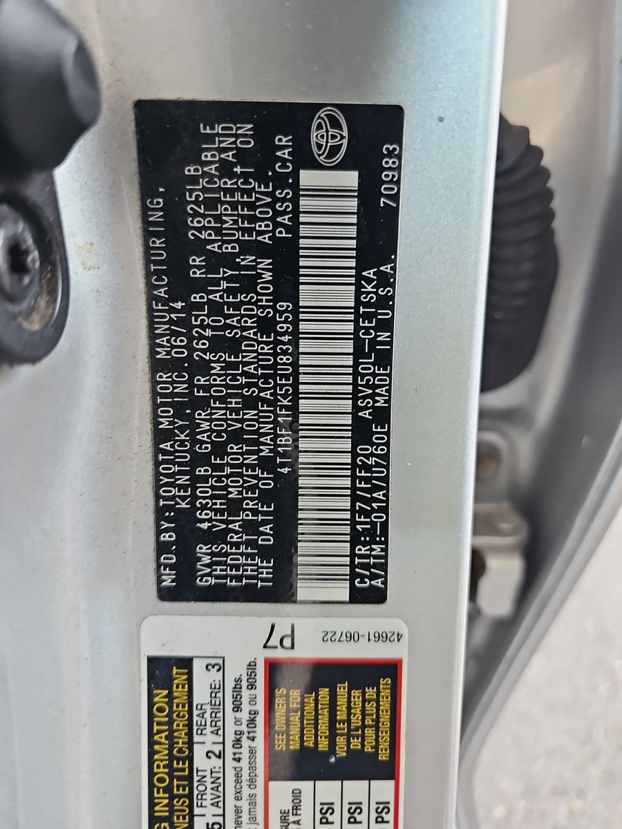 2014 Toyota Camry SE FWD