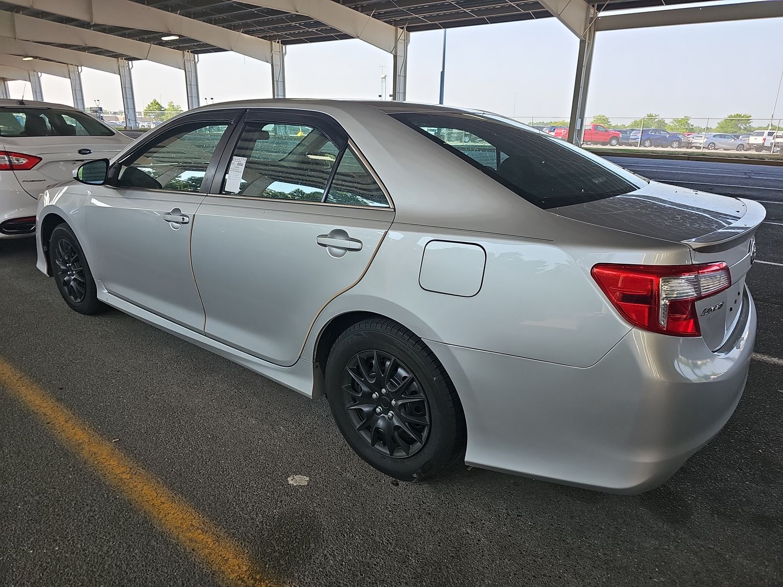 2014 Toyota Camry SE FWD