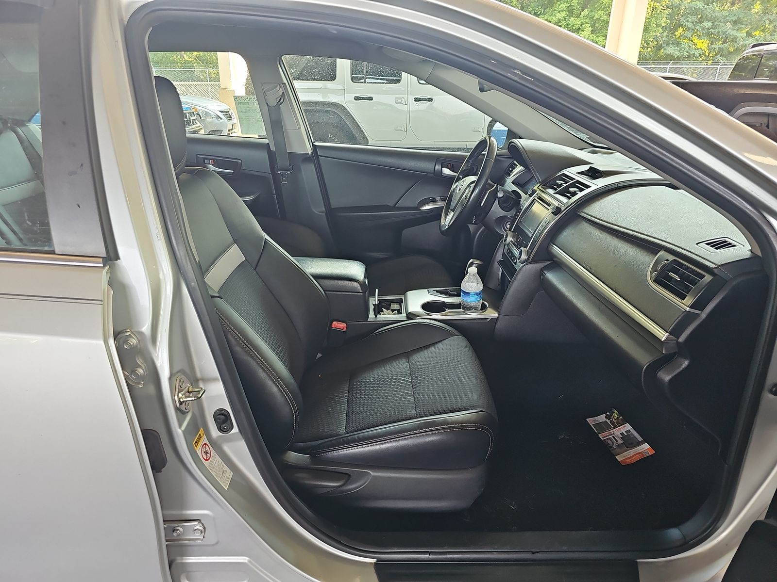 2014 Toyota Camry SE FWD