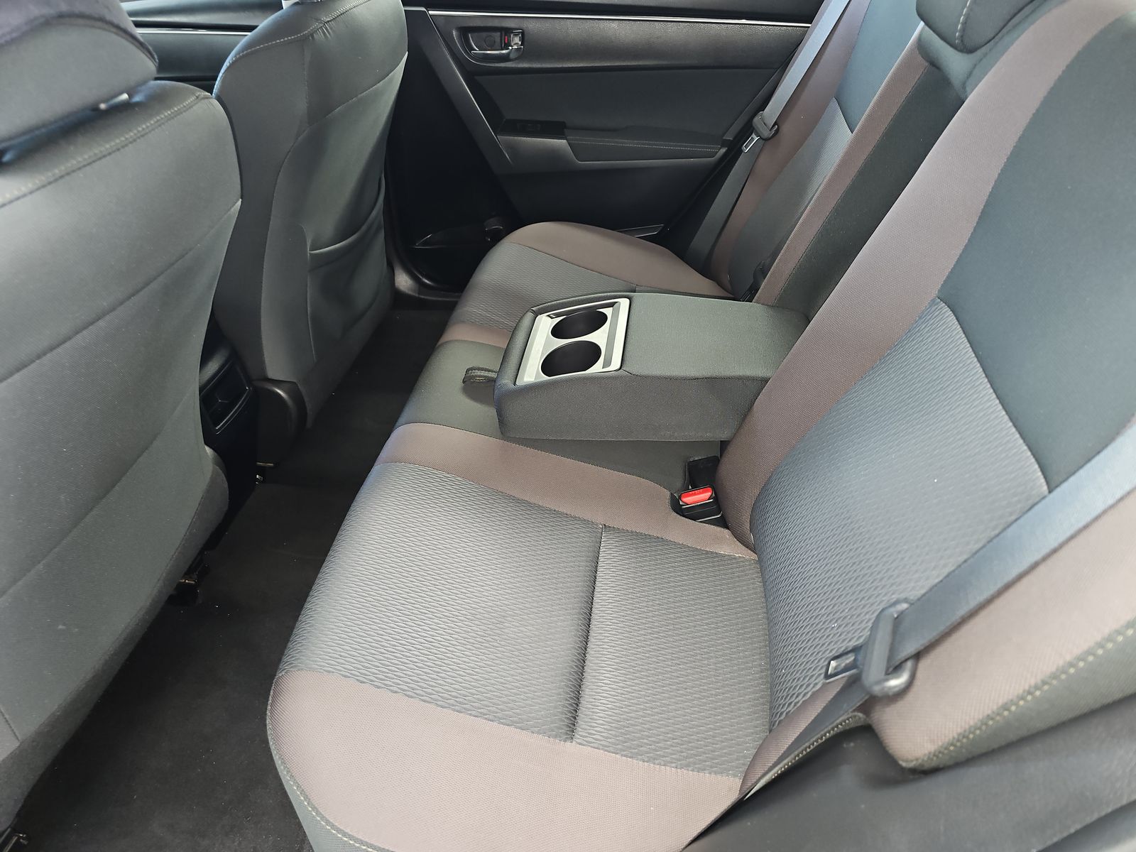 2018 Toyota Corolla LE FWD