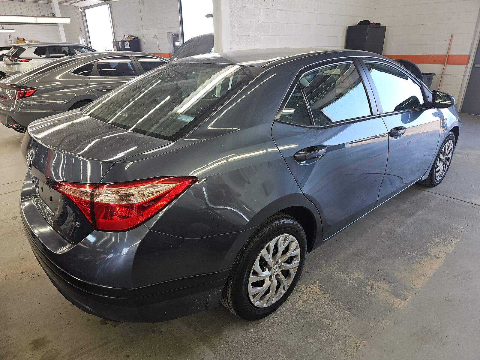 2018 Toyota Corolla LE FWD