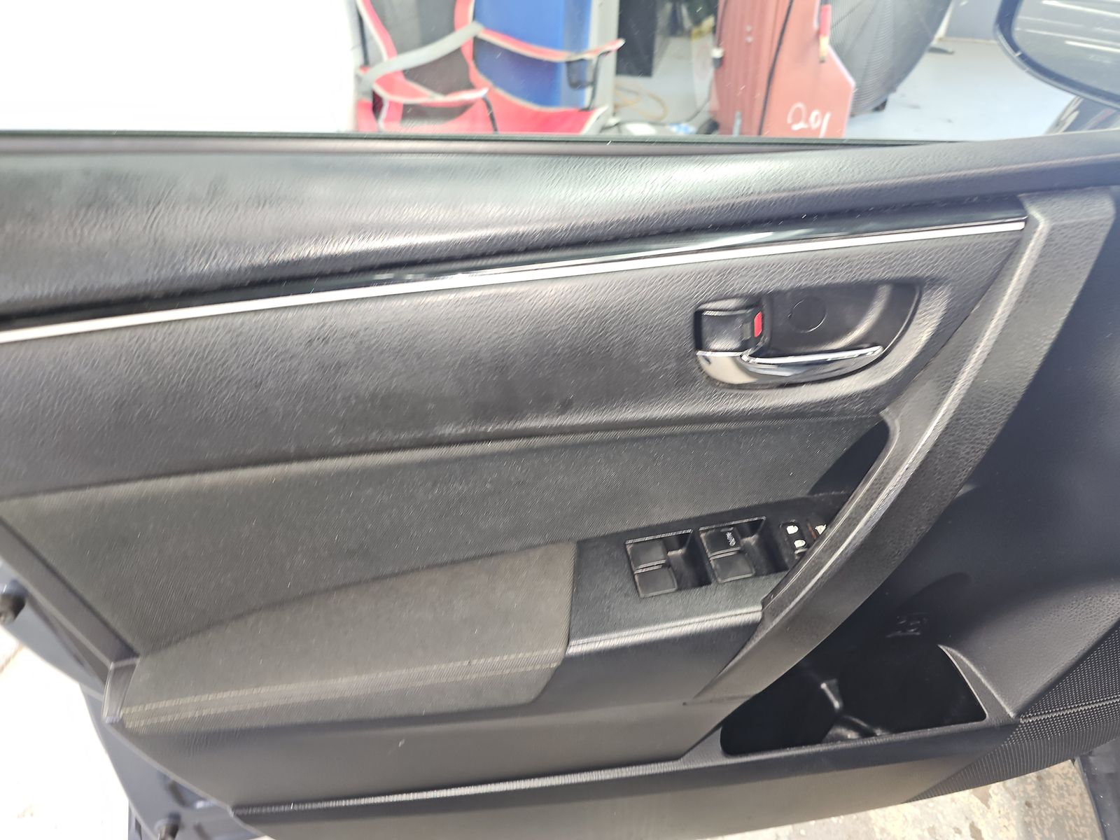 2018 Toyota Corolla LE FWD