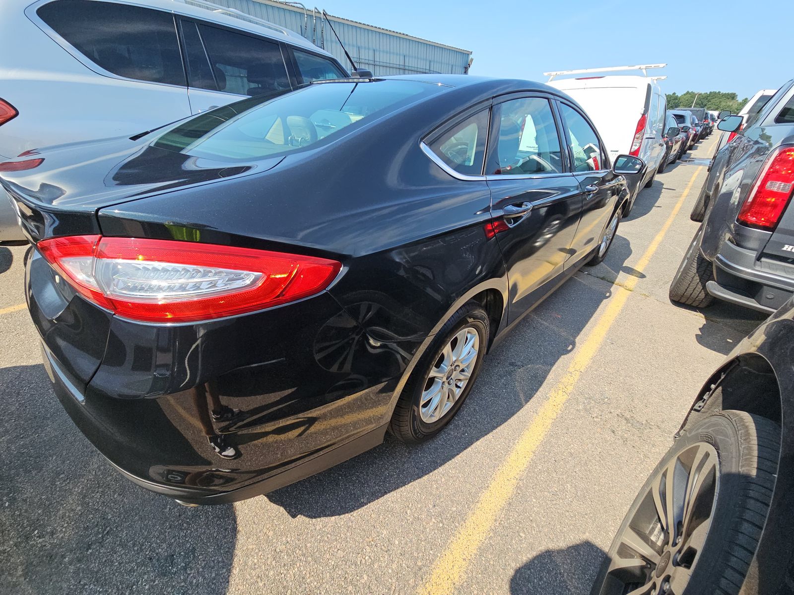 2015 Ford Fusion S FWD