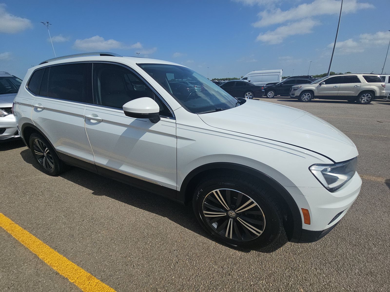 2018 Volkswagen Tiguan 2.0T SEL FWD