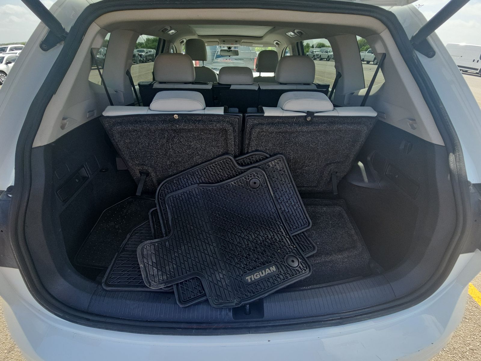 2018 Volkswagen Tiguan 2.0T SEL FWD