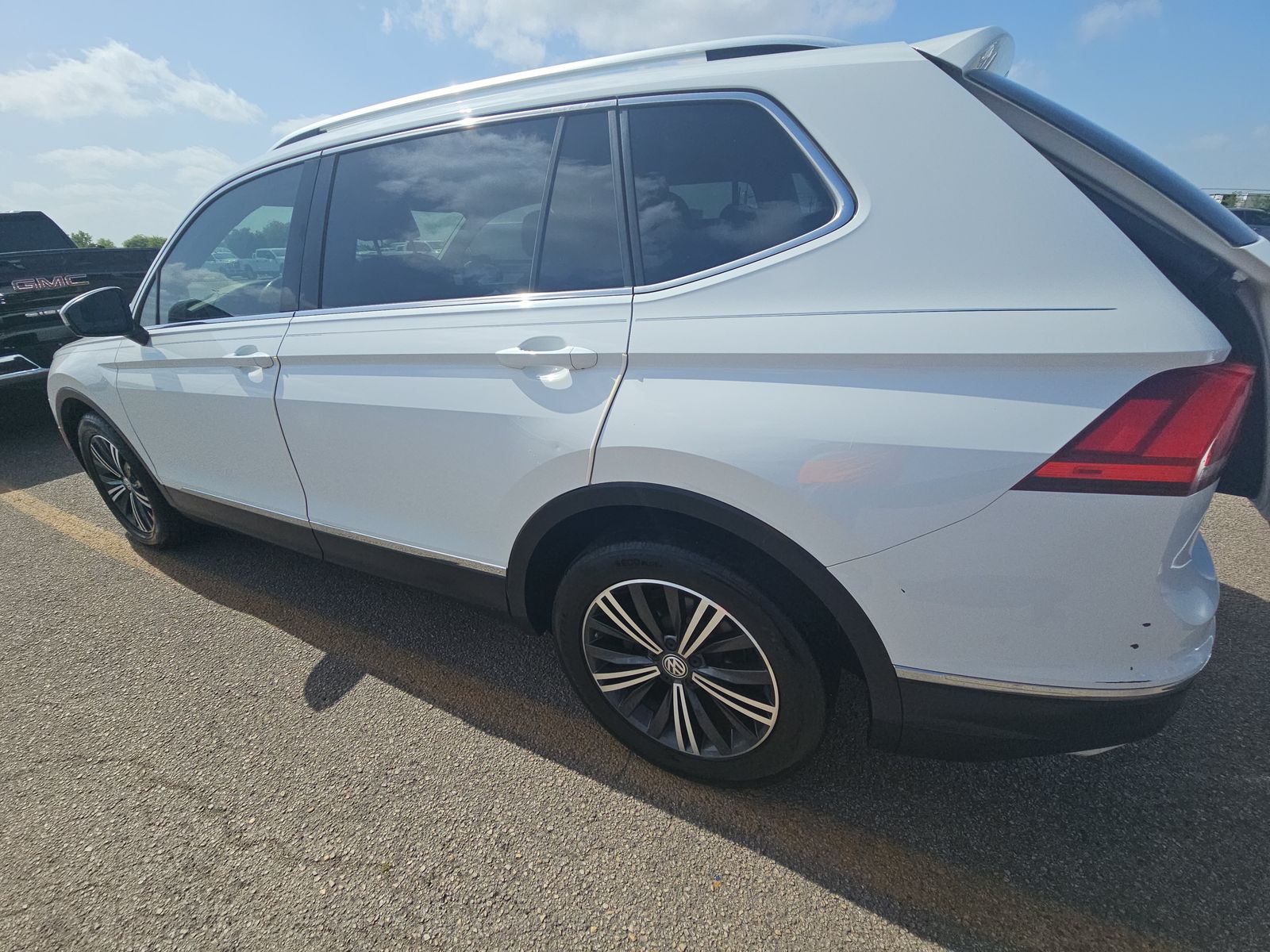 2018 Volkswagen Tiguan 2.0T SEL FWD