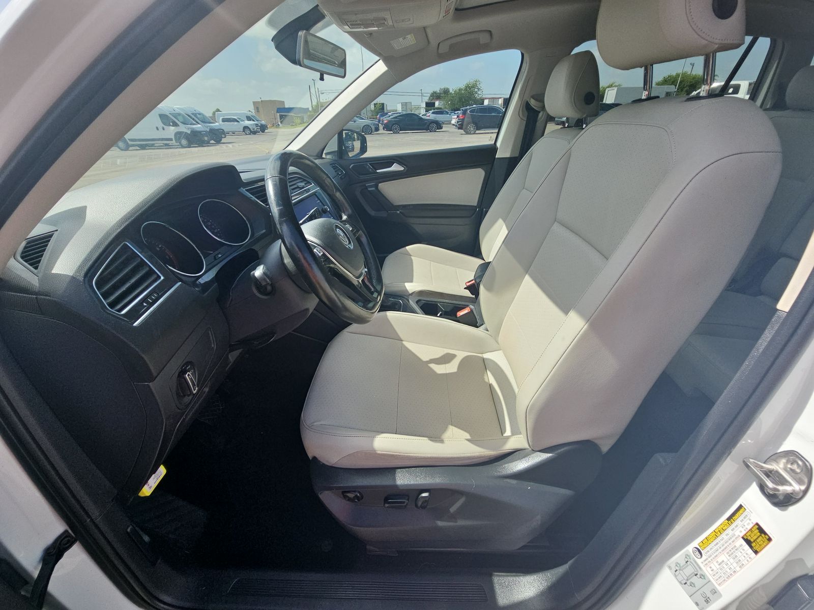 2018 Volkswagen Tiguan 2.0T SEL FWD