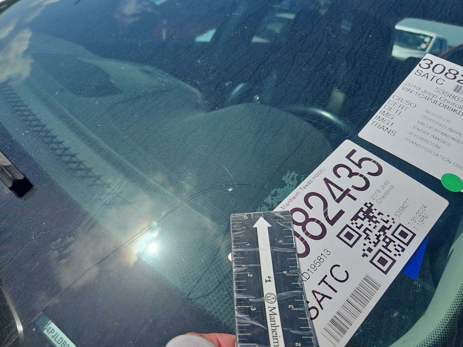 2019 Jeep Cherokee Limited FWD