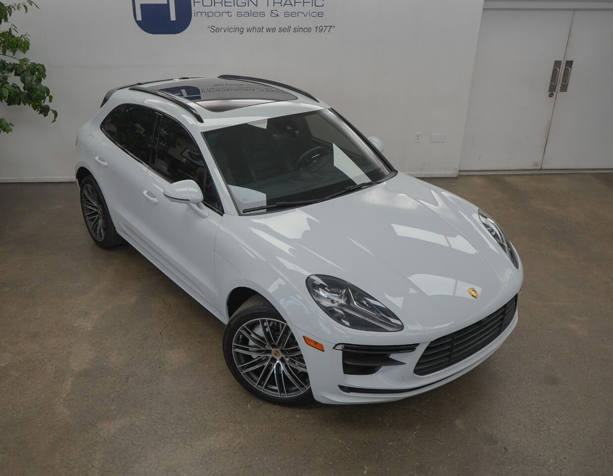 2021 Porsche Macan Turbo