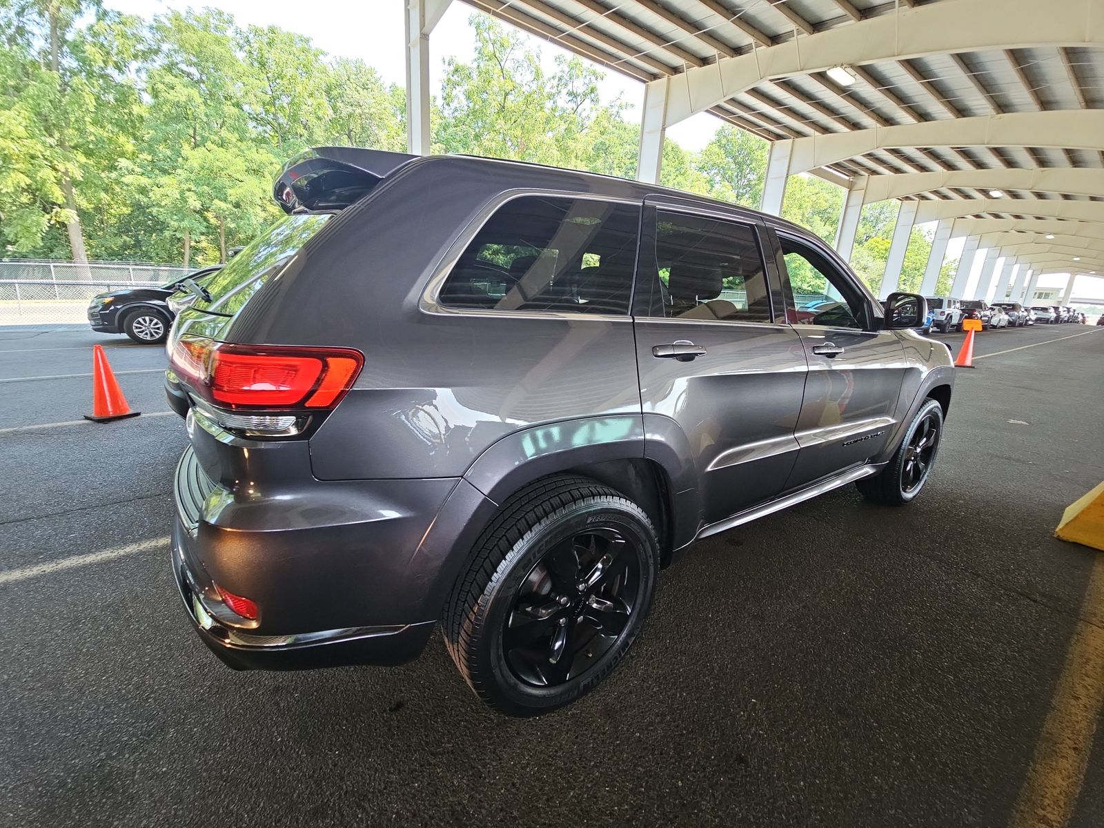 2015 Jeep Grand Cherokee Overland High Altitude Edition AWD