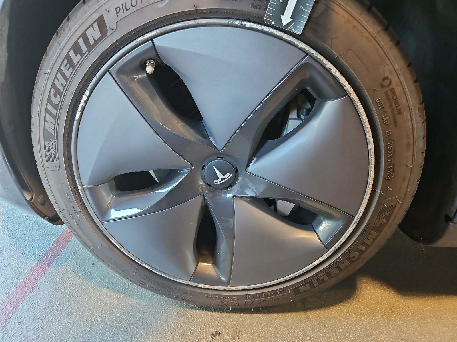 2018 Tesla Model 3 Long Range FWD