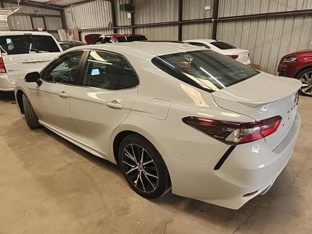 2022 Toyota Camry SE FWD