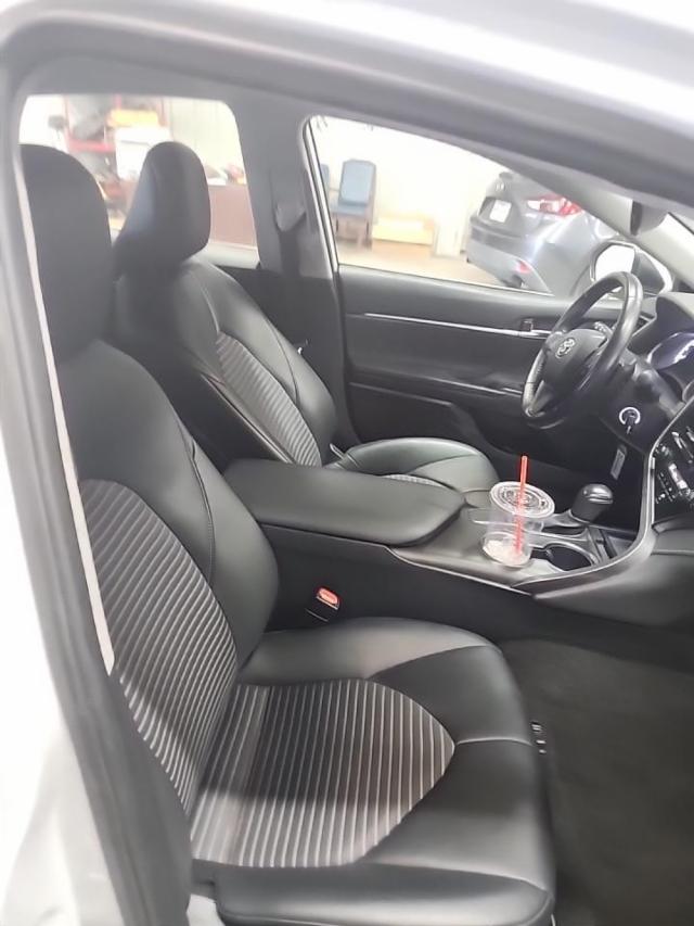 2022 Toyota Camry SE FWD