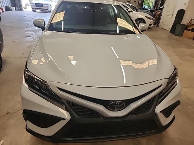 2022 Toyota Camry SE FWD