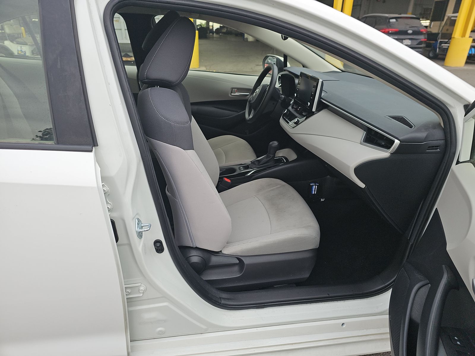 2021 Toyota Corolla Hybrid LE FWD