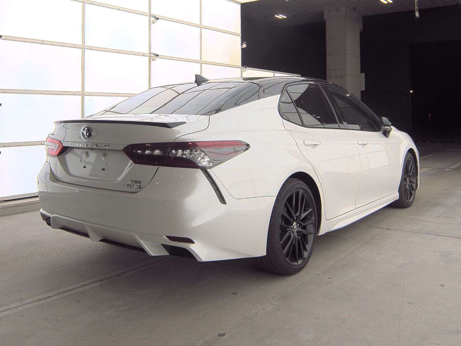 2022 Toyota Camry Hybrid XSE FWD