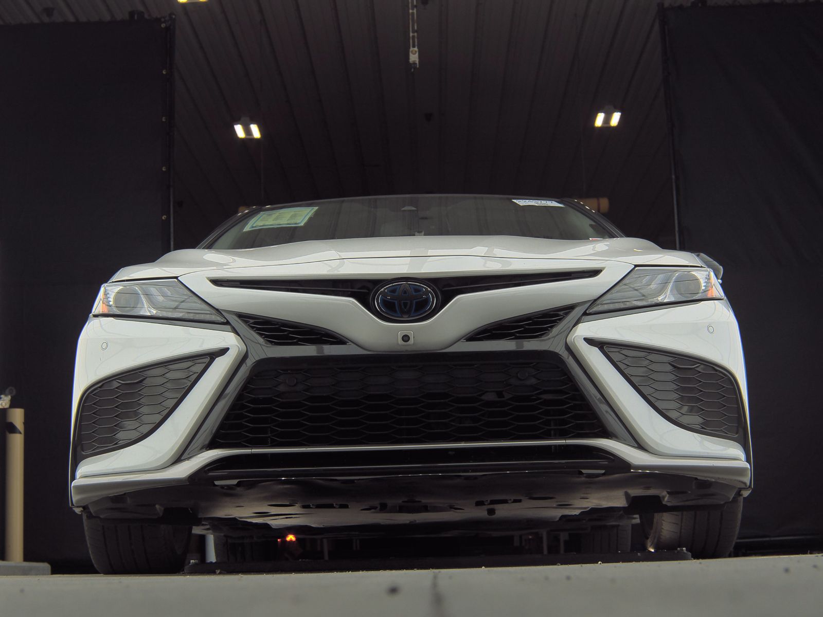 2022 Toyota Camry Hybrid XSE FWD