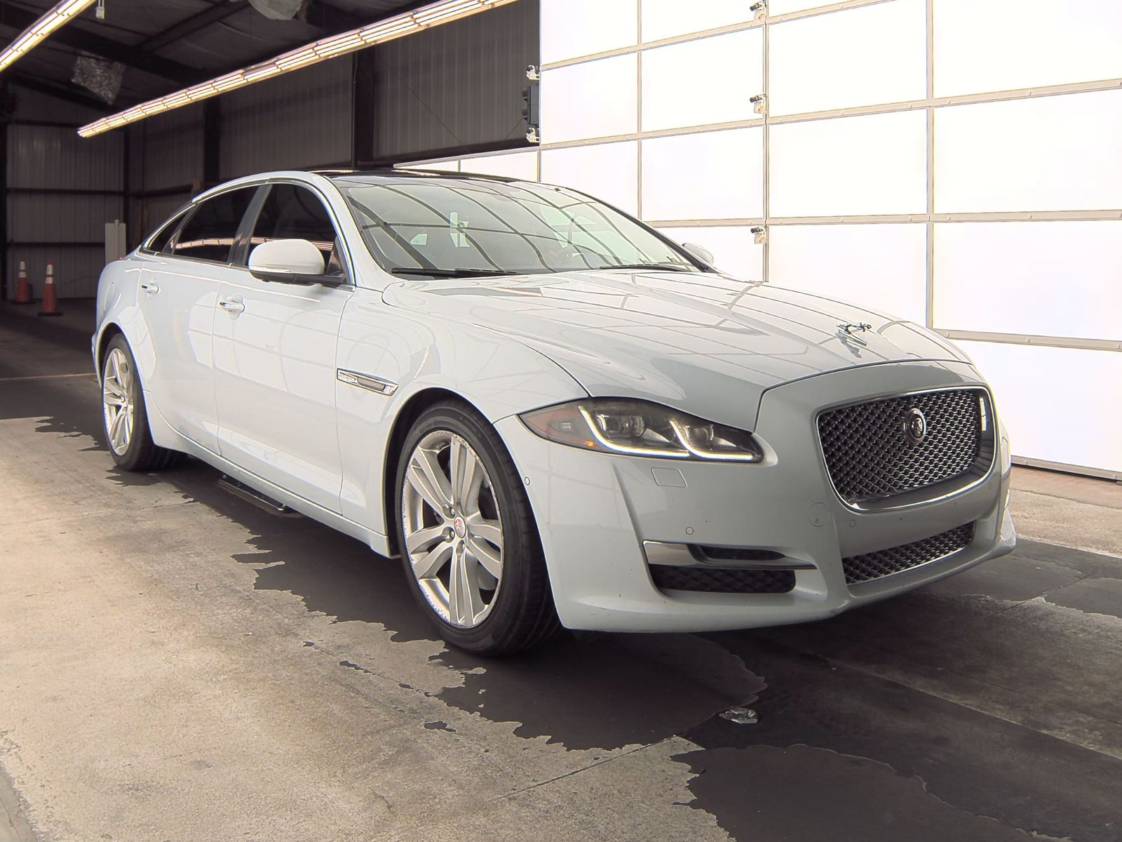 2016 Jaguar XJ L Portfolio RWD