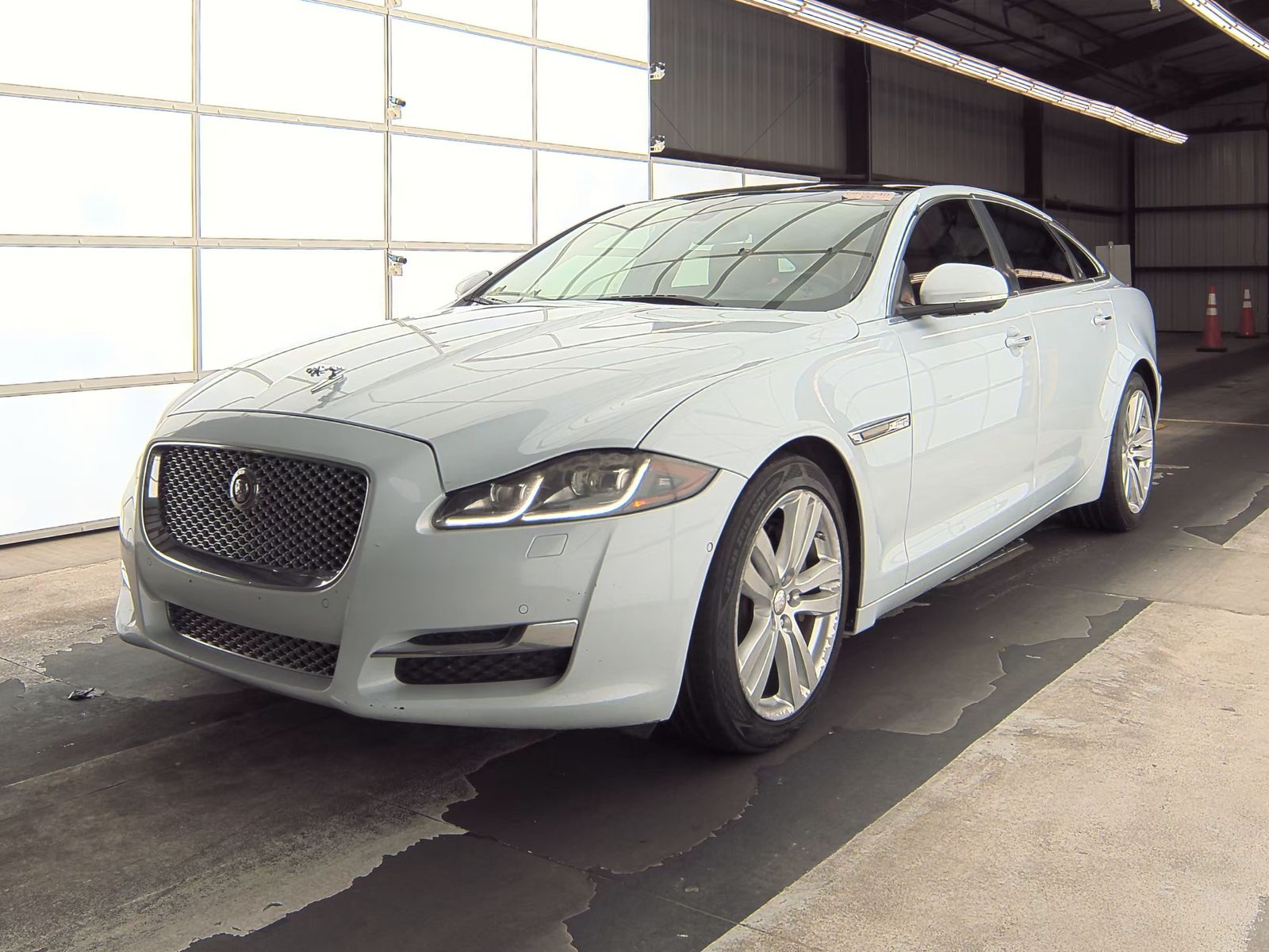 2016 Jaguar XJ L Portfolio RWD