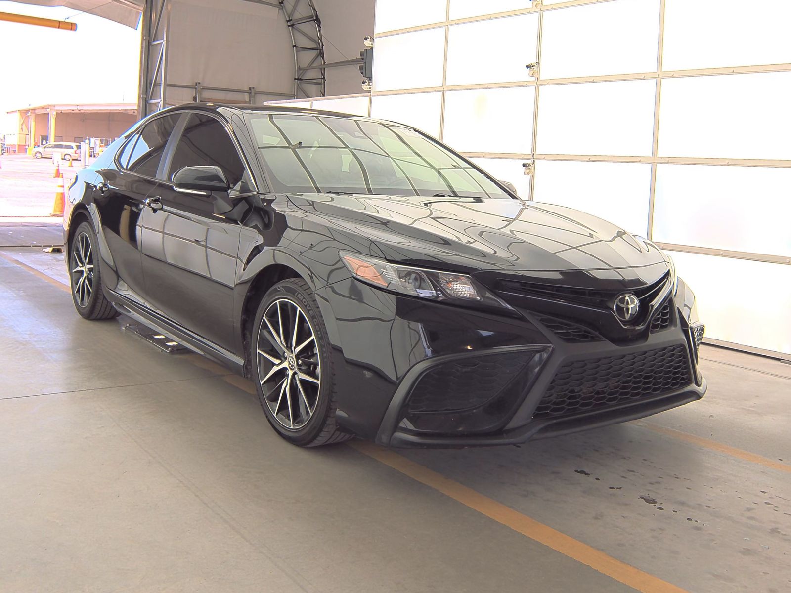 2022 Toyota Camry SE FWD