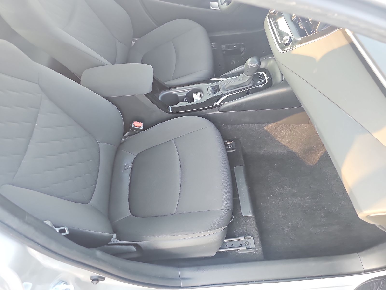 2022 Toyota Corolla Hybrid LE FWD