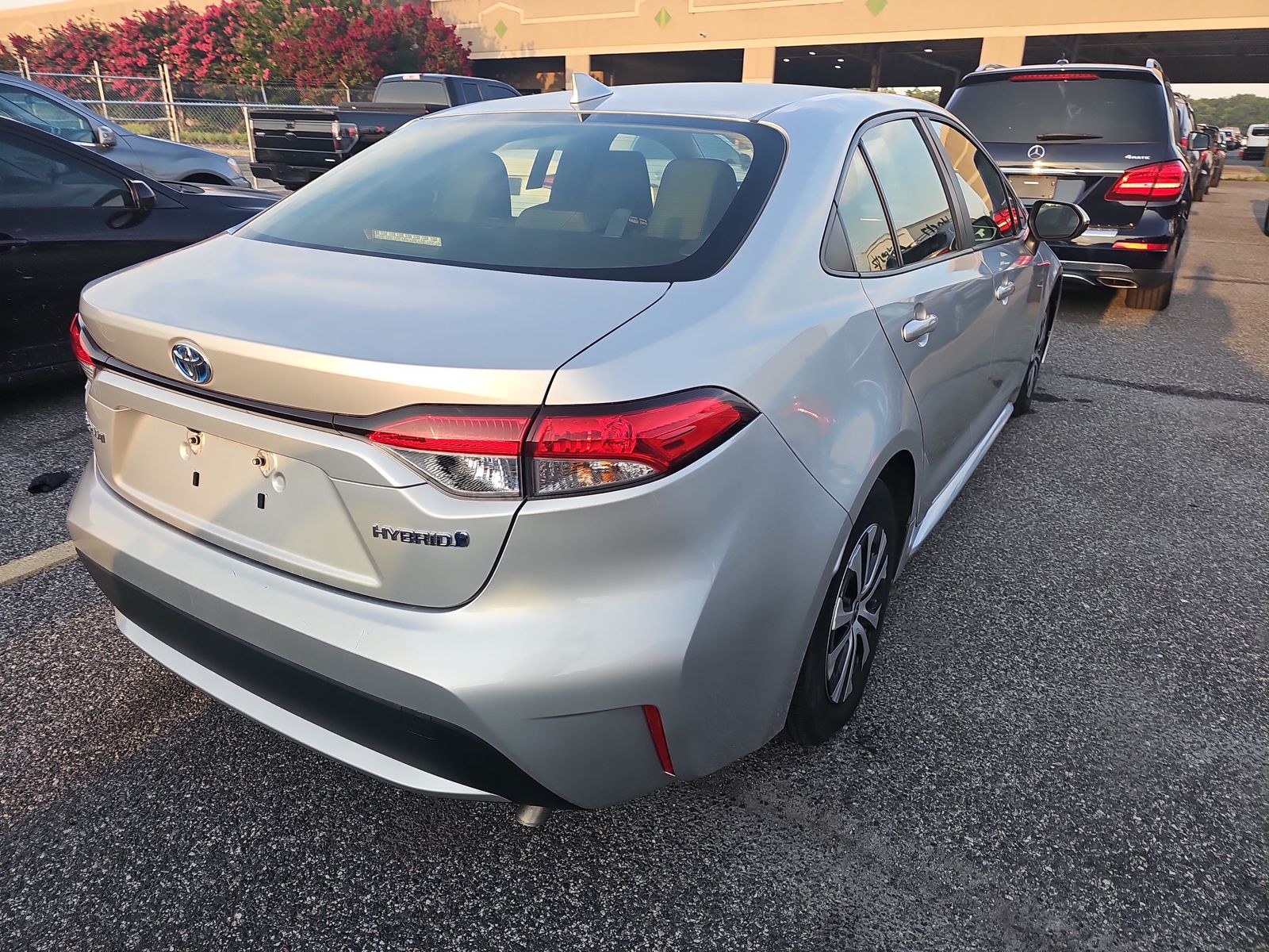 2022 Toyota Corolla Hybrid LE FWD