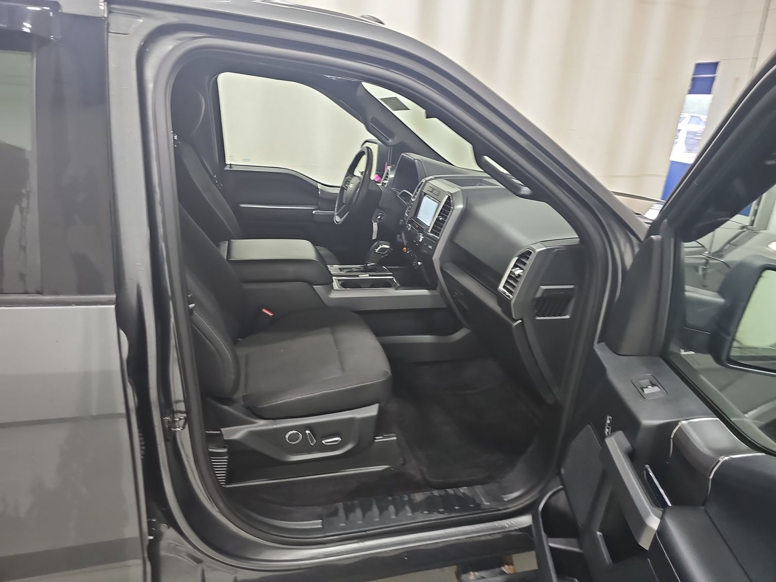 2016 Ford F-150 XLT AWD