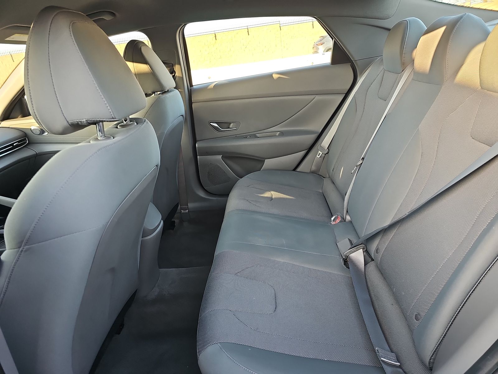 2021 Hyundai Elantra SE FWD