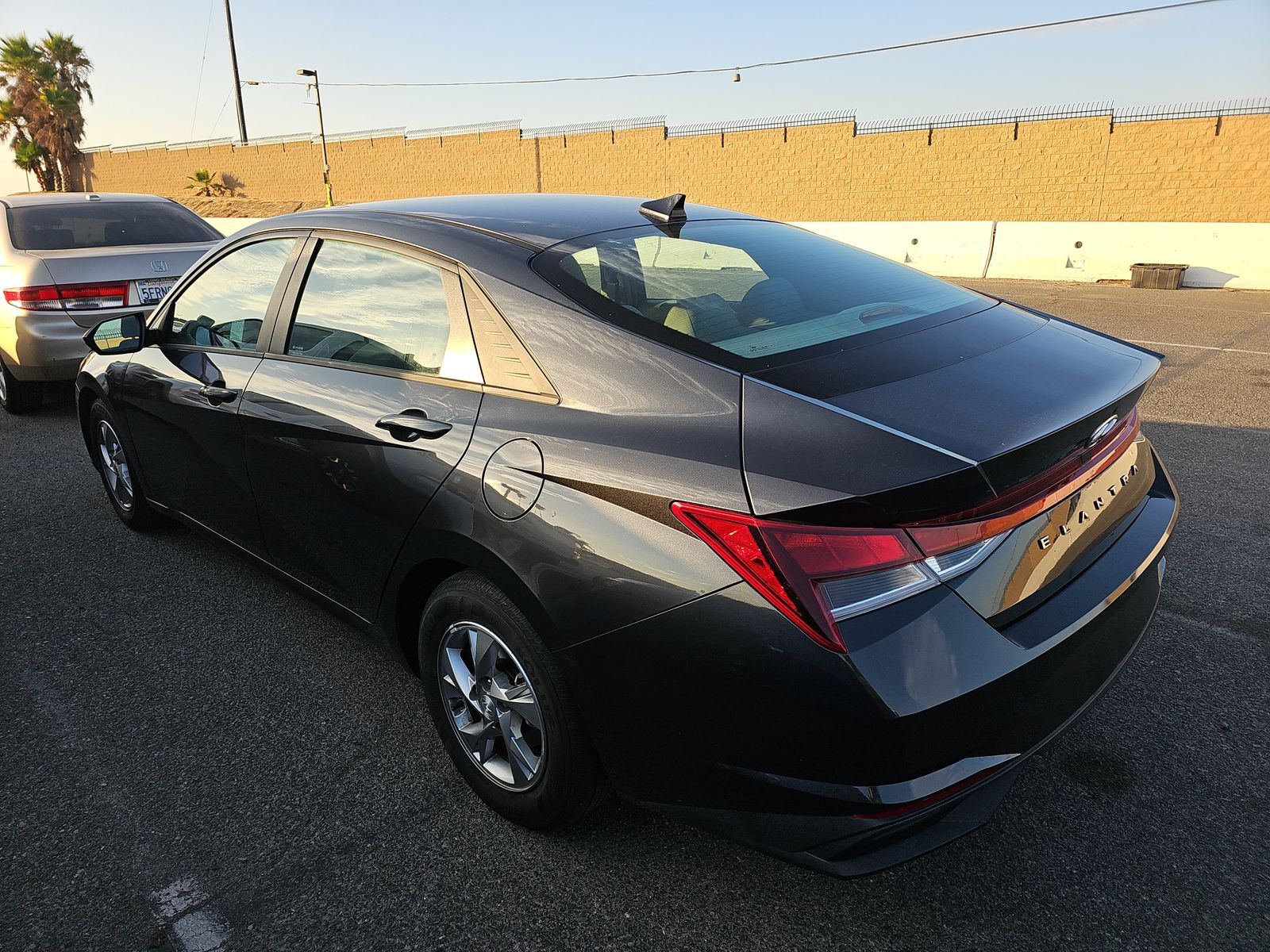 2021 Hyundai Elantra SE FWD