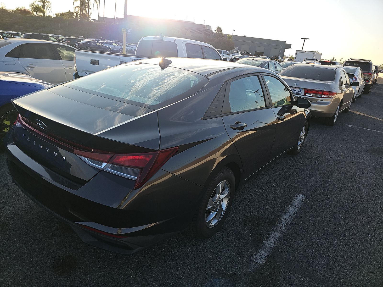 2021 Hyundai Elantra SE FWD