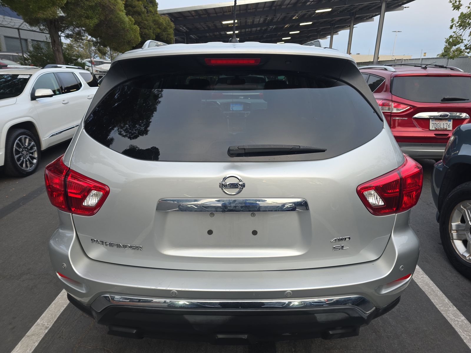 2018 Nissan Pathfinder SL AWD