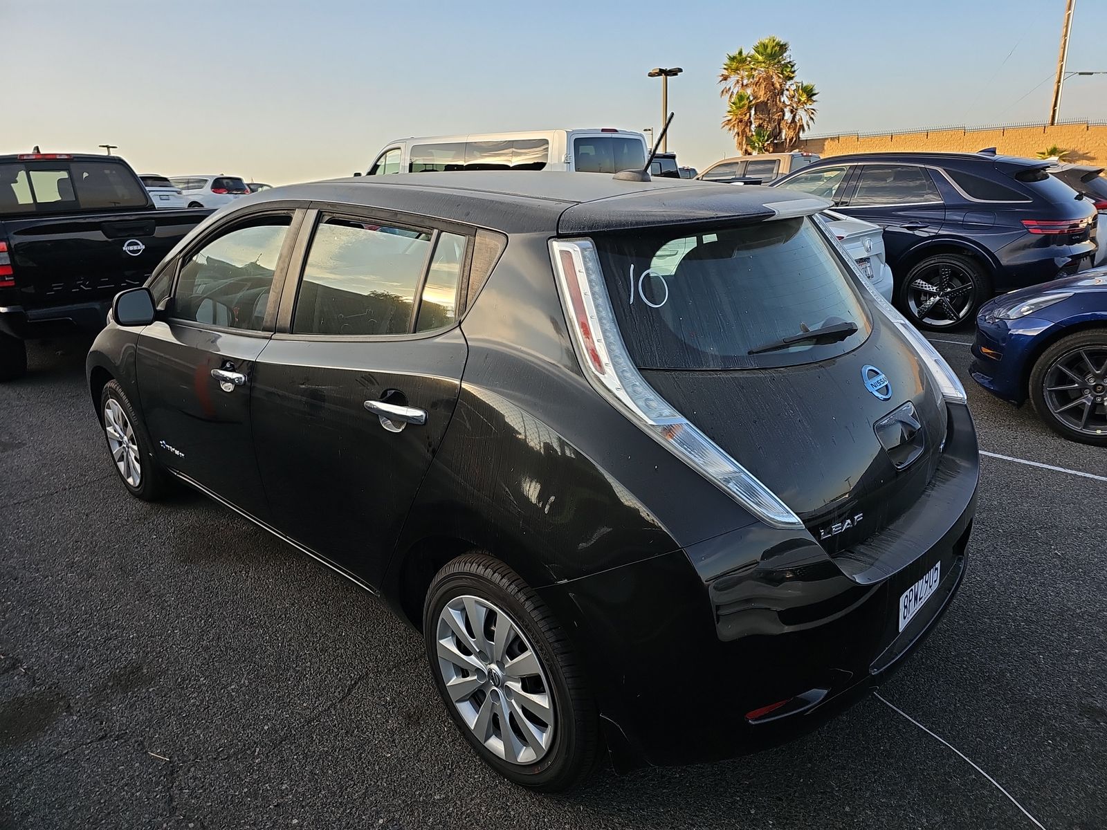 2016 Nissan LEAF S FWD
