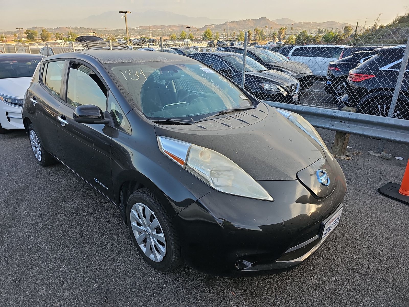 2016 Nissan LEAF S FWD