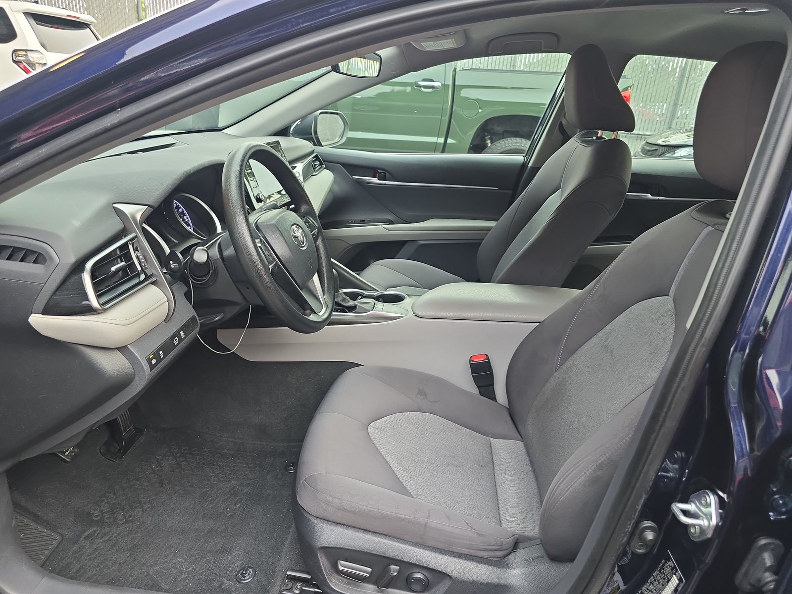 2022 Toyota Camry LE FWD