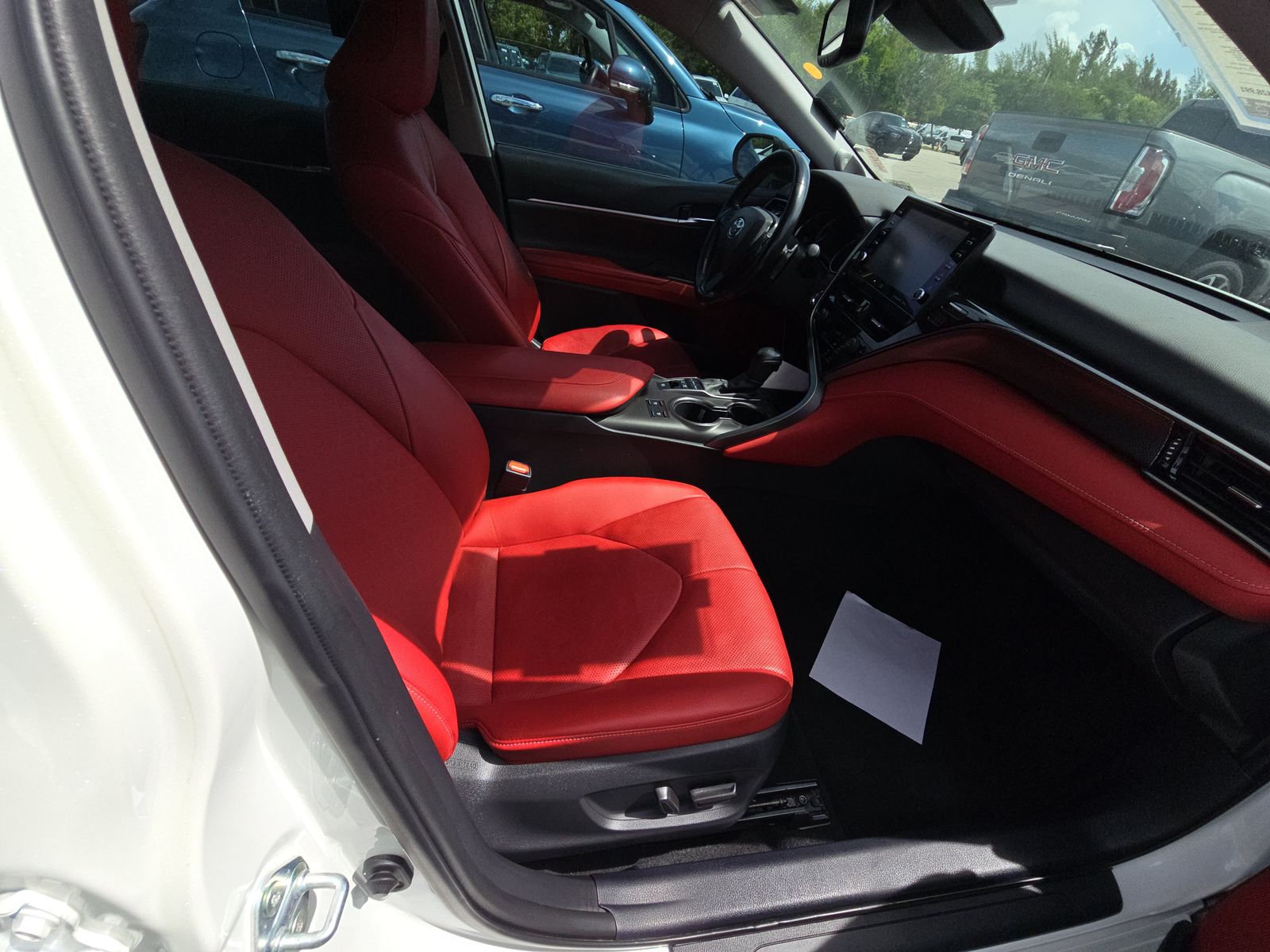 2022 Toyota Camry Hybrid XSE FWD