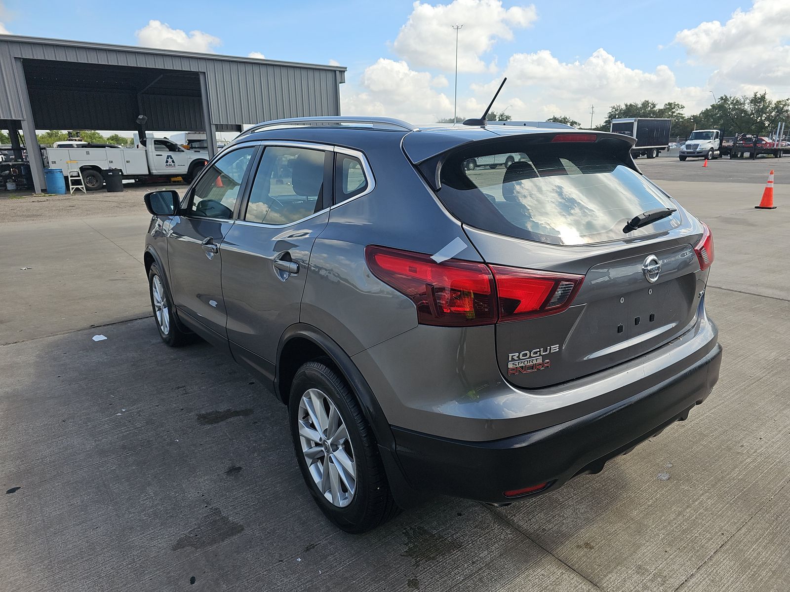 2017 Nissan Rogue Sport SV FWD