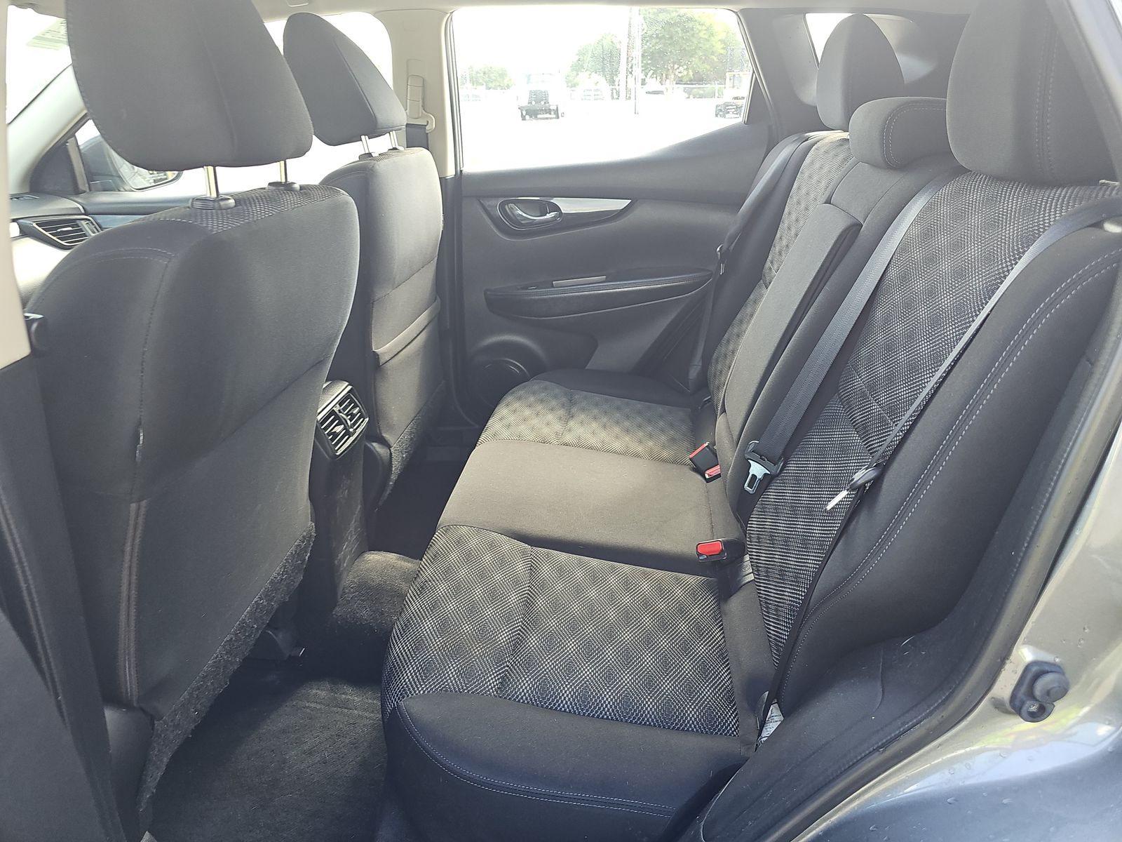 2017 Nissan Rogue Sport SV FWD