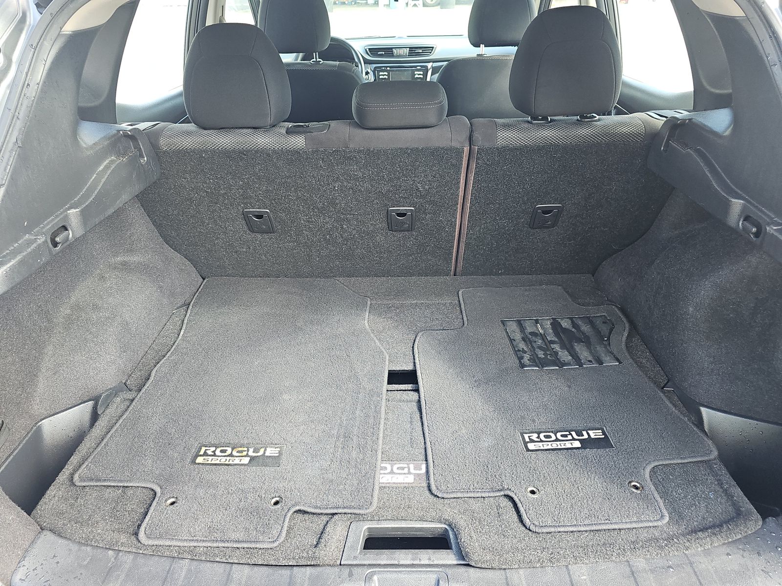 2017 Nissan Rogue Sport SV FWD