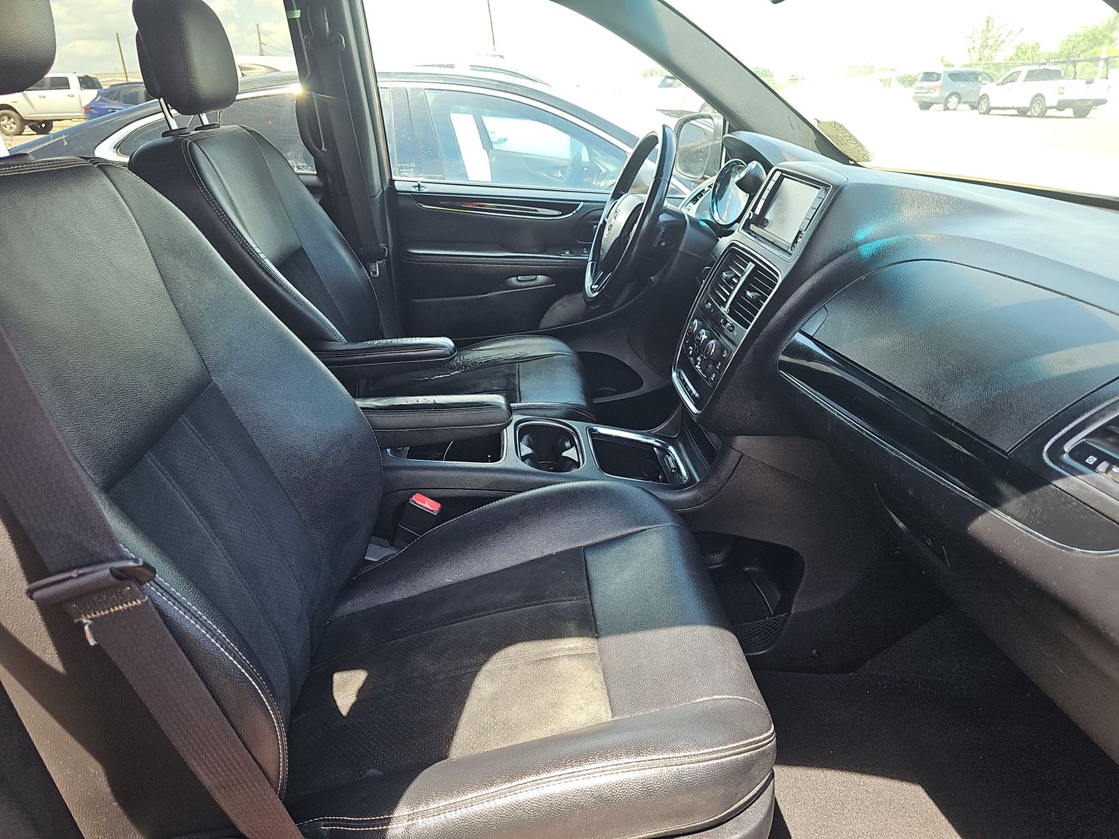 2016 Dodge Grand Caravan SXT Plus FWD